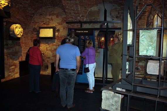Public guided tour of exhibition The Counts of Celje